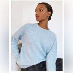Aritzia Babaton Thurlow Sweater Light Blue